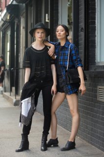 Street style：​2024春夏纽约时装周模特街拍