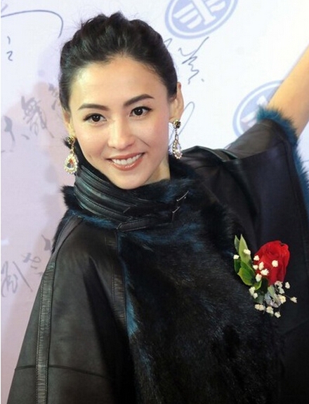 张柏芝闻锋菲复合痛哭 辣妈减龄彩妆精彩图片
