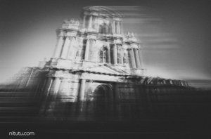 摄影师N. VENT FISCHER 拍出了动荡的巴黎 模糊异变中的美