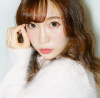 美宝莲慕斯粉底试色 丝滑美宝莲慕斯粉底霜试色