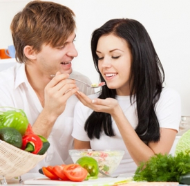 吃多了胃疼怎么办怎么缓解 春节更需抵抗美食诱惑