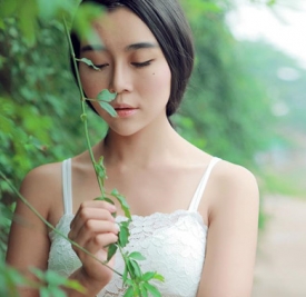 长刘海如何夹上去好看 扭转发辫上夹就很清爽别致
