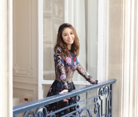 林心如穿衣搭配图片  笑靥如花美不胜收