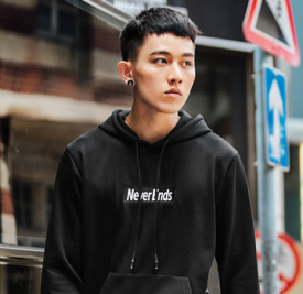 男学生发型短发铲两边 时尚范儿十足