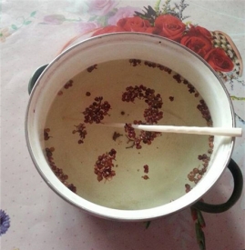 花椒盐水的功效与作用 治疗痔疮和脚气效果最佳