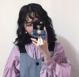 女生小卷发型 当下就流行小卷烫发呢