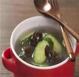  排毒汤的做法 冬季喝一碗排毒汤净化血管好