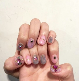 新年可爱美甲图片 少女款新年美甲