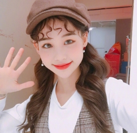 戴帽子适合梳什么发型 适合戴帽子的发型女