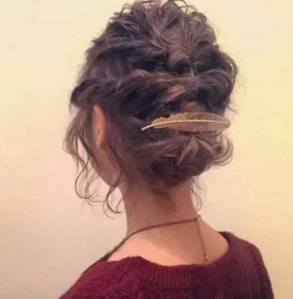 女生扎头发简单又好看