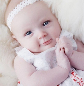 宝宝抠肚脐眼是怎么回事 宝宝扣肚脐眼是什么原因