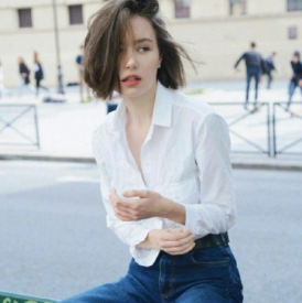 女生白衬衫怎么穿