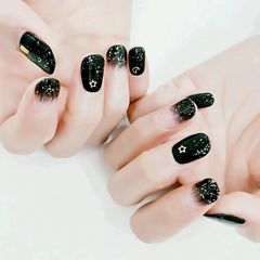 黑色渐变闪粉简约星月甲方圆形美甲图片美甲款式