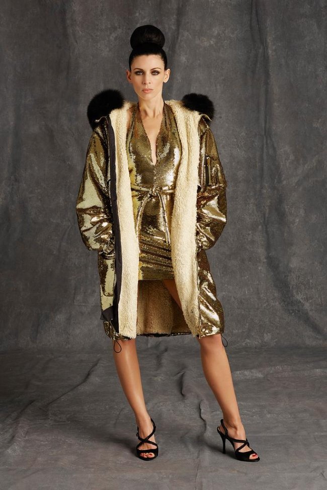 Moschino莫斯奇诺2024早秋系列Lookbook  超模Liberty Ross时尚演绎
