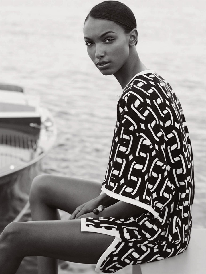 超模Jasmine Tookes 演绎奢华海洋风 《Elle》时装杂志英国版