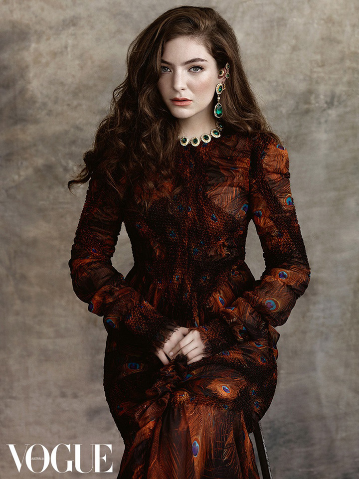 《Vogue》时装杂志摄影欣赏 澳洲小天后Lorde 展现优雅成熟美
