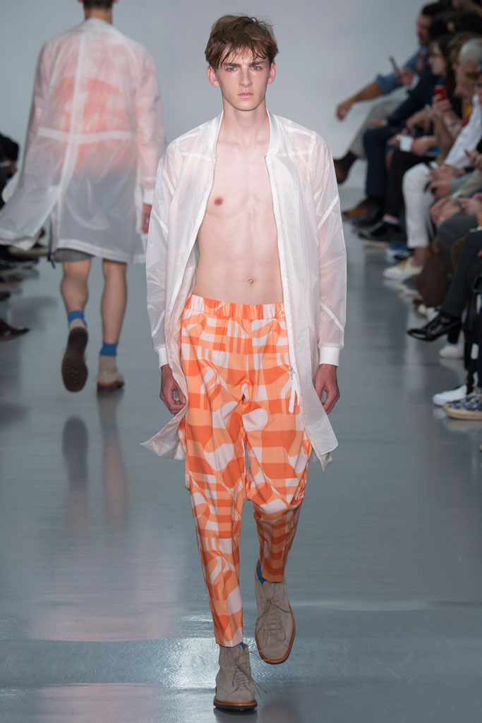 Lou Dalton 伦敦2024春夏系列男装秀