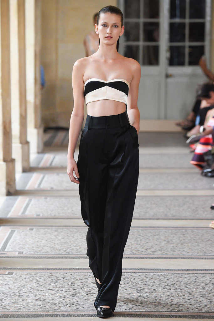 Bouchra Jarrar（布什哈·加拉尔）2024巴黎时装秀