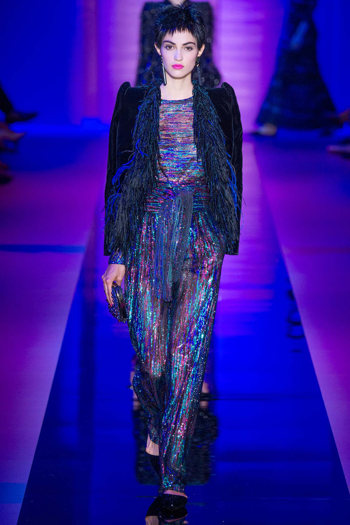 Armani Privé（阿玛尼）2024秋冬巴黎时装秀