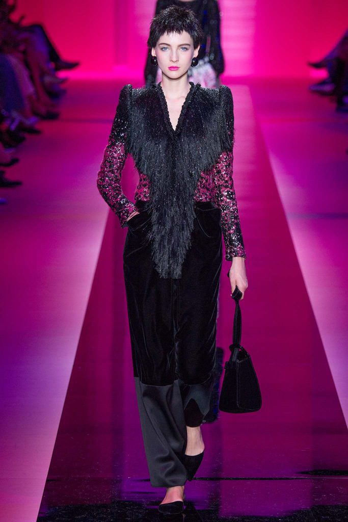 Armani Privé（阿玛尼）2024秋冬巴黎时装秀