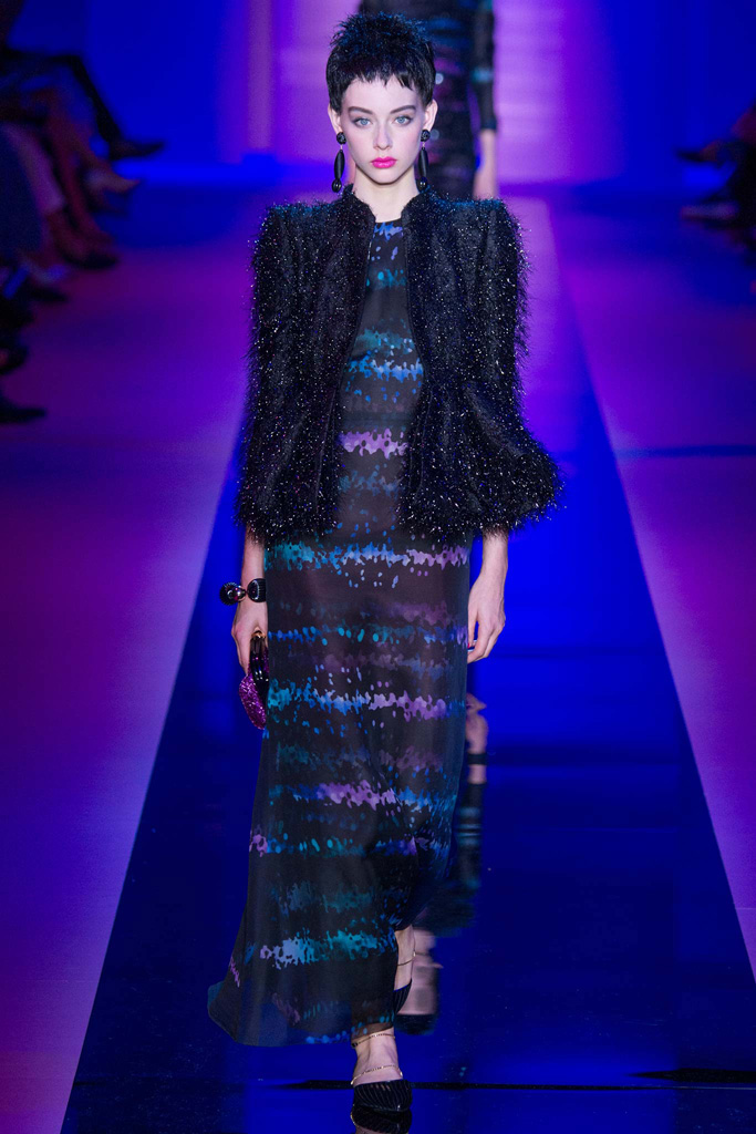 Armani Privé（阿玛尼）2024秋冬巴黎时装秀
