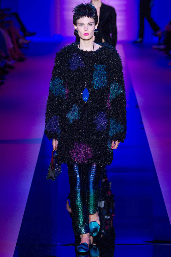 Armani Privé（阿玛尼）2024秋冬巴黎时装秀