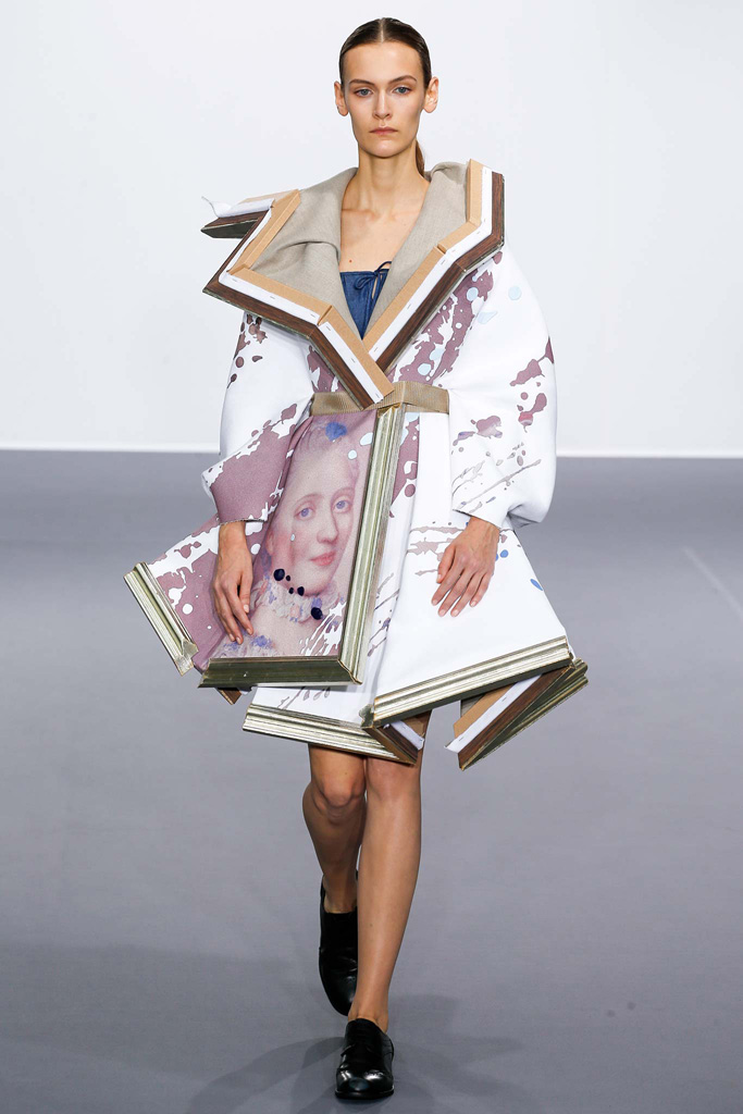 Viktor & Rolf（维果罗夫）2024巴黎时装秀