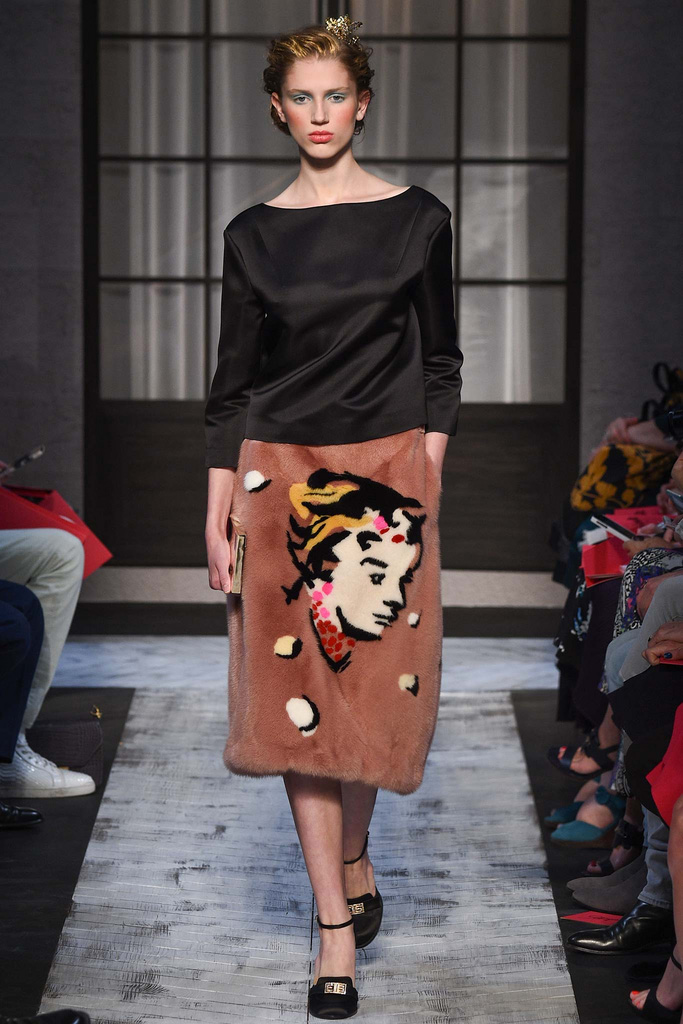 Schiaparelli（夏帕瑞丽）2024巴黎时装秀