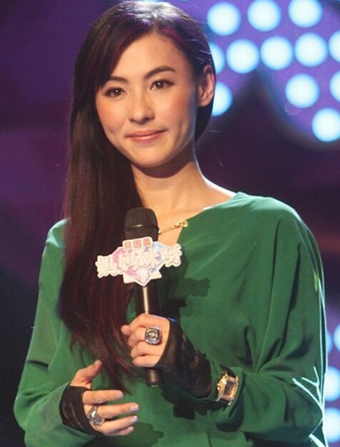 张柏芝闻锋菲复合痛哭 辣妈减龄彩妆精彩图片