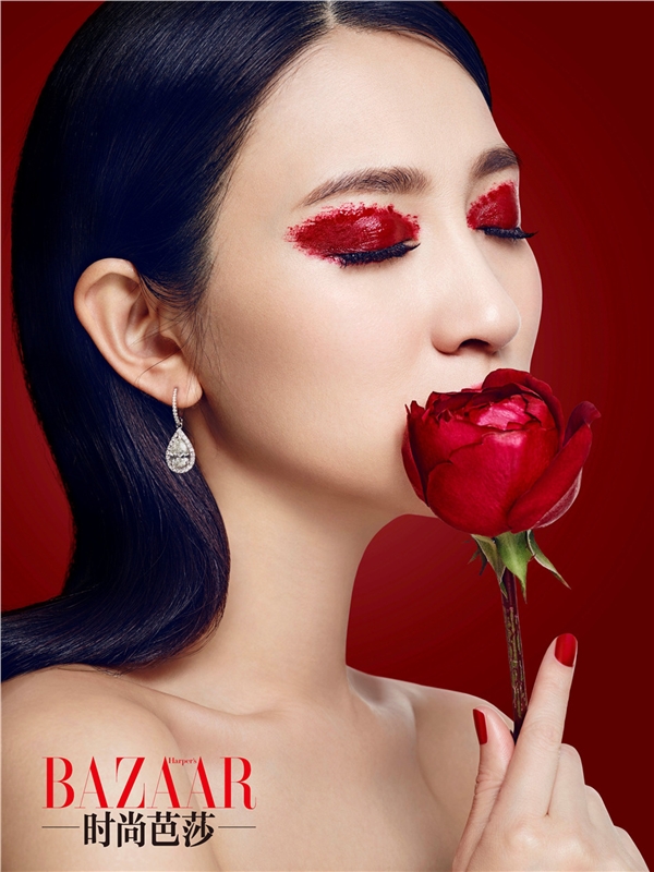 李小冉烈焰红唇彩妆图片 魅惑妖娆令人心动