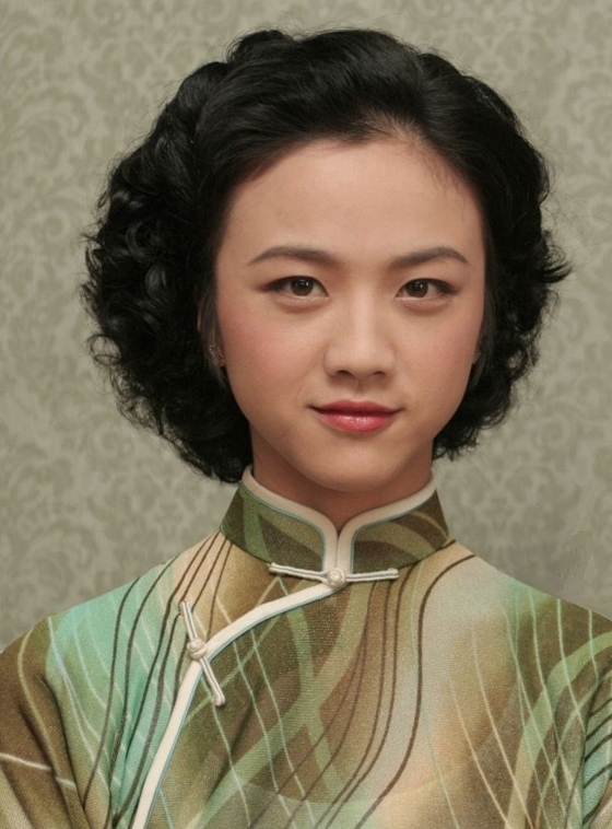 汤唯完美清新淡妆 成就温柔端庄女神