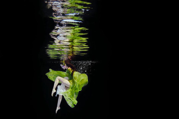 Ilse Moore水下摄影作品：The Spirit of Galatea