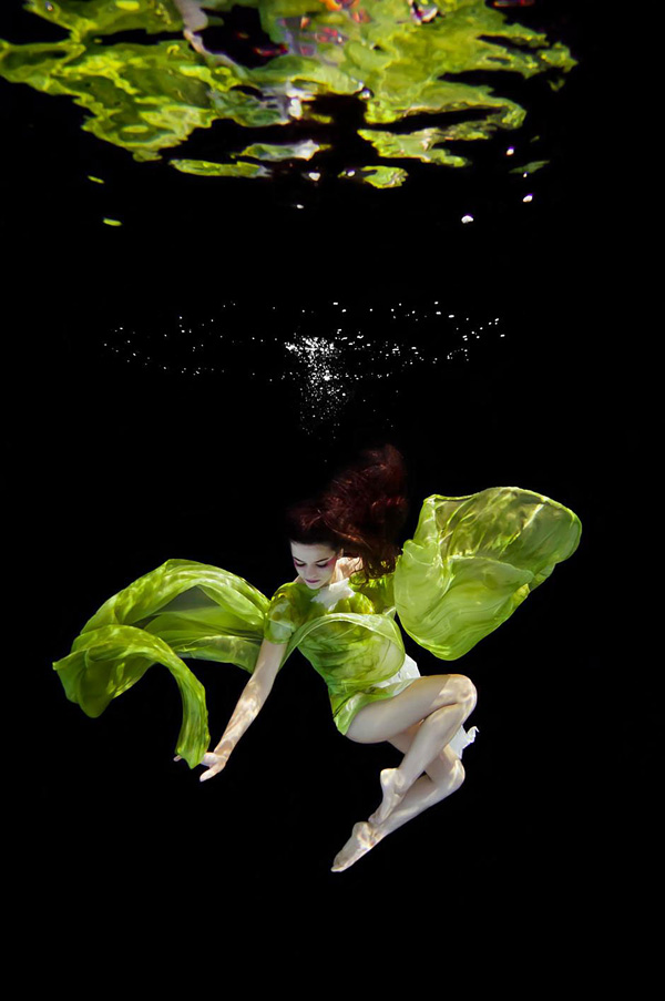 Ilse Moore水下摄影作品：The Spirit of Galatea