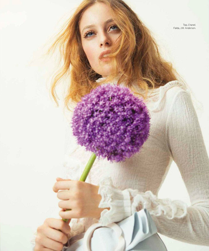 超模Thairine Garcia 登《Harper’s Bazaar》杂志封面绽放花样年华