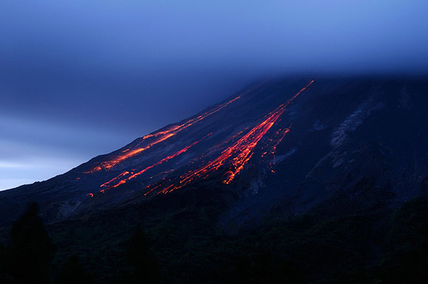 Widelec.org：火山摄影集锦