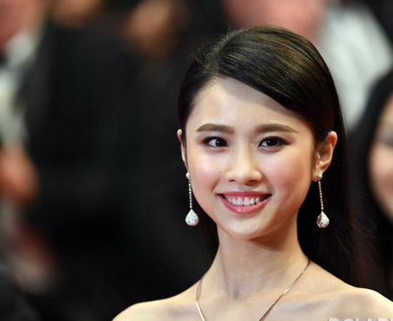 余心恬 刷出谋女郎颜值新高度
