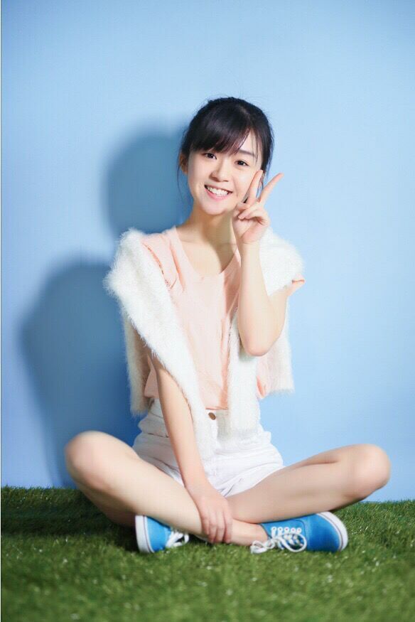 颠簸的余生美女摄影欣赏