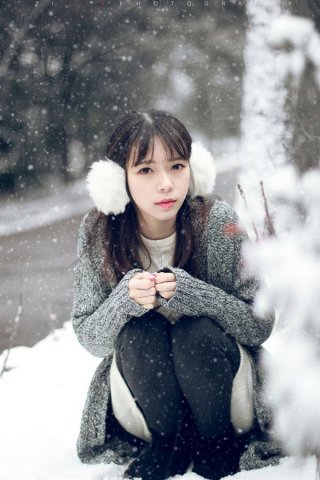 唯美雪地中的女神摄影欣赏