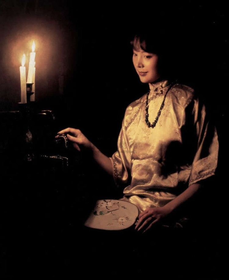 女性油画:著名画家笔下的伊人和灯火