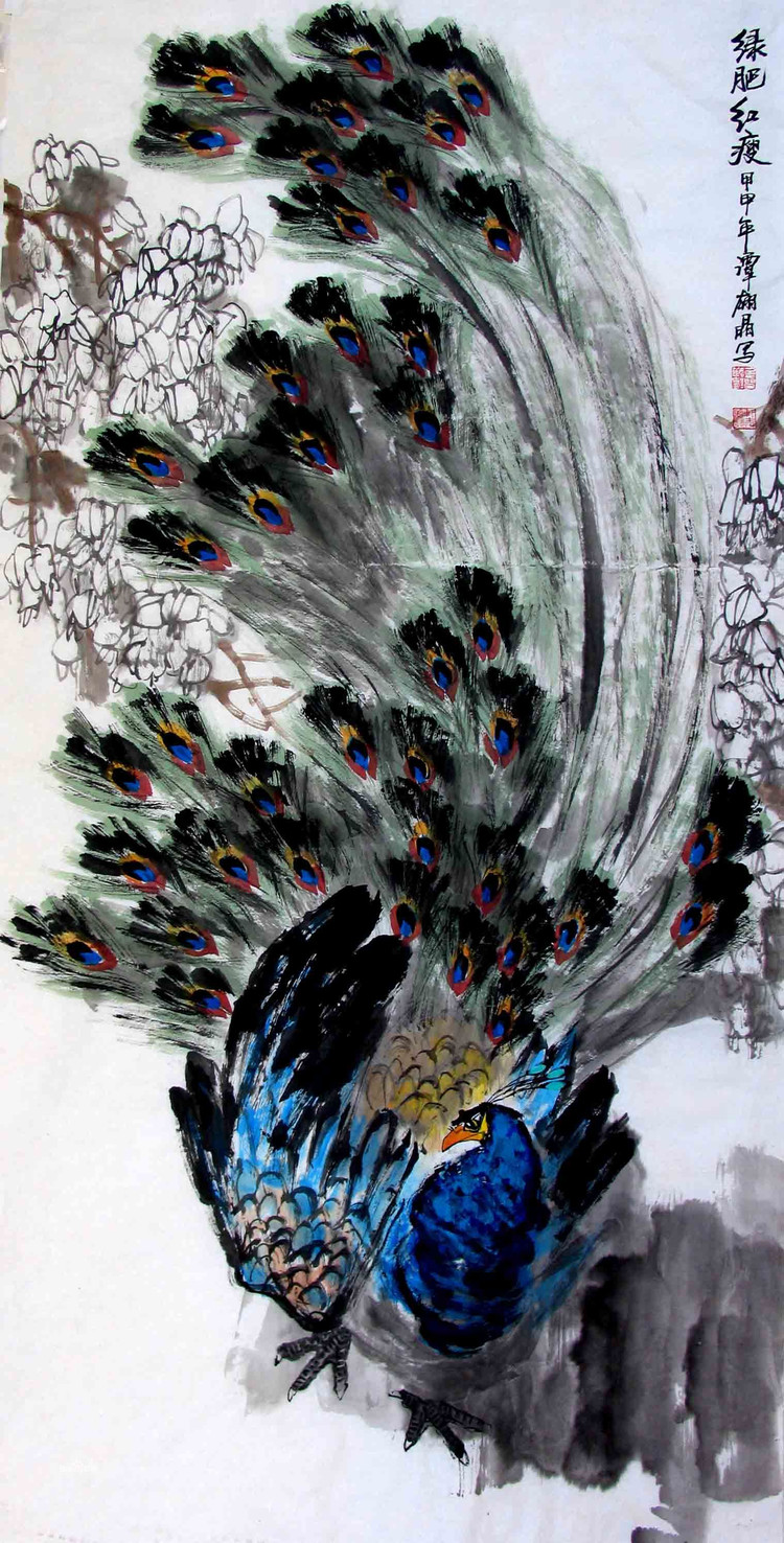 谭翃晶国画孔雀作品