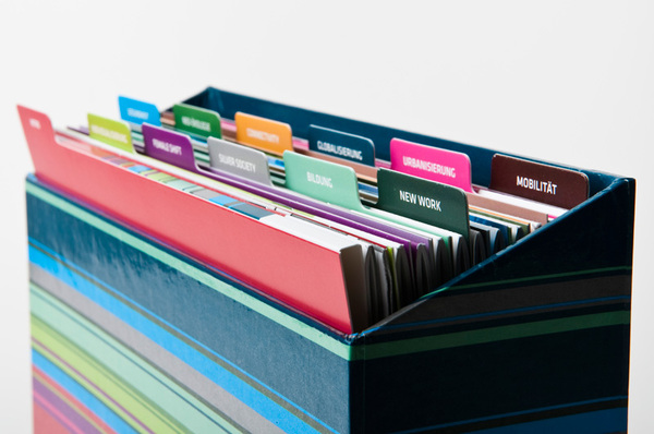 图形画册设计欣赏:MEGATREND DOCUMENTATION