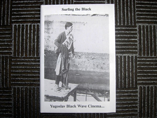 书籍《Surfing the Black》版式内页设计欣赏