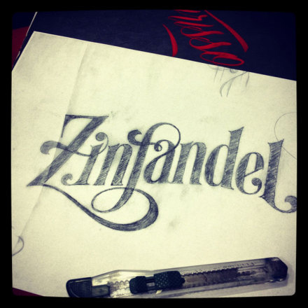 zjnfandel红酒包装字体设计