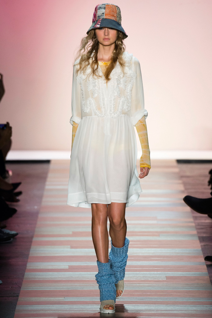 BCBG Max Azria 2024纽约时装秀