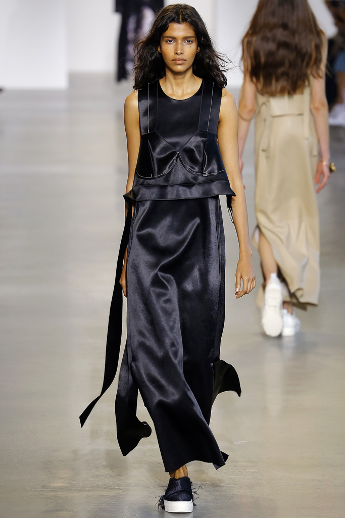 Calvin Klein（卡尔文·克莱恩）2024纽约时装秀