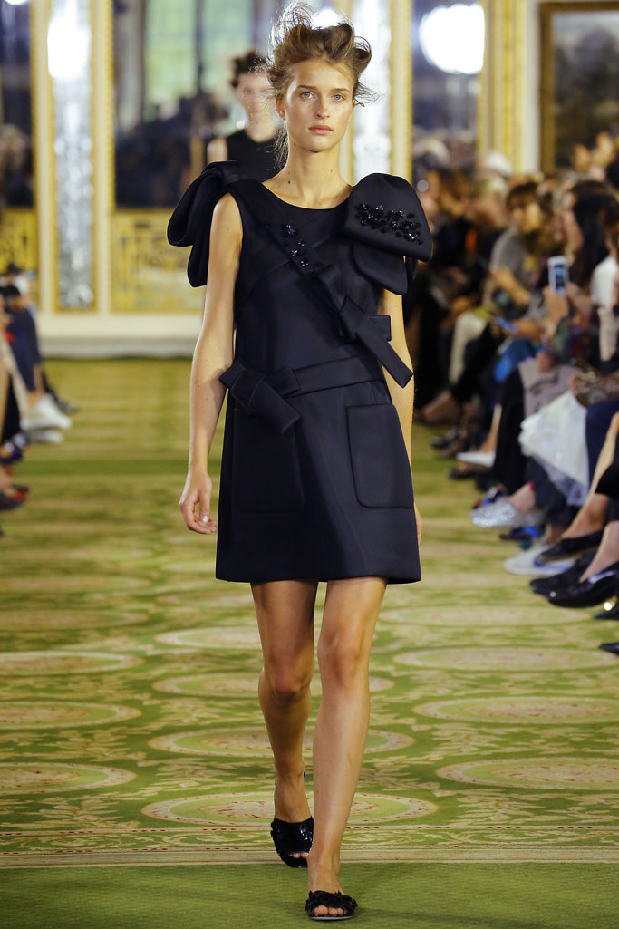 Simone Rocha（西蒙娜·罗莎）2024伦敦时装秀