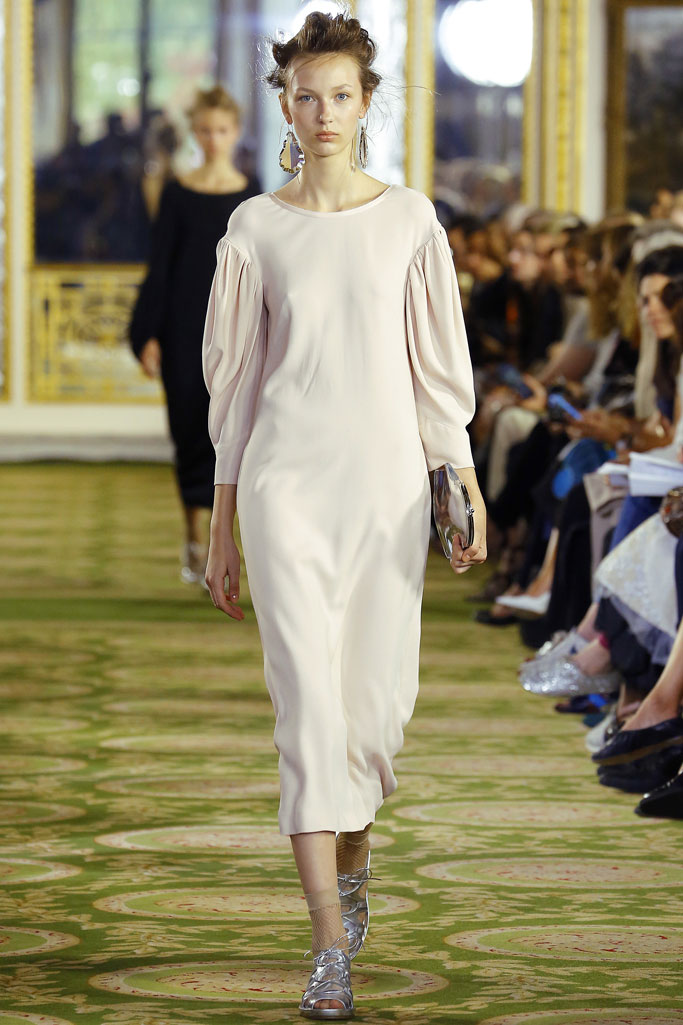 Simone Rocha（西蒙娜·罗莎）2024伦敦时装秀