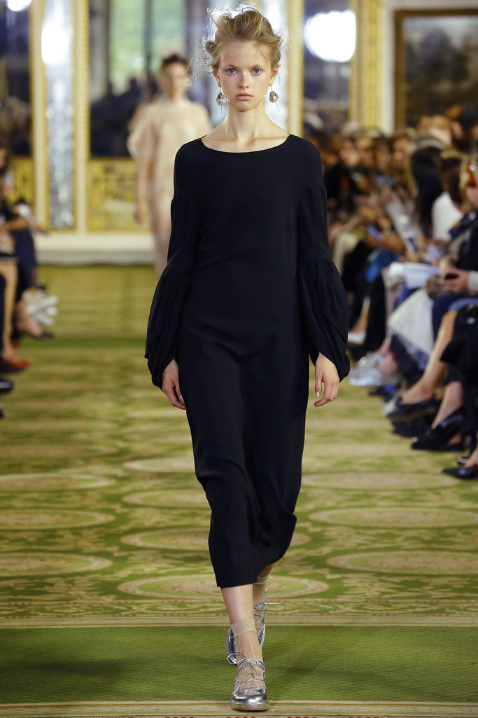 Simone Rocha（西蒙娜·罗莎）2024伦敦时装秀