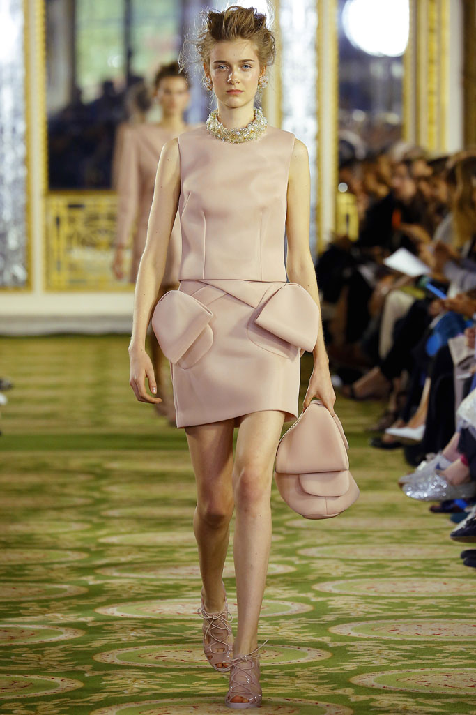 Simone Rocha（西蒙娜·罗莎）2024伦敦时装秀