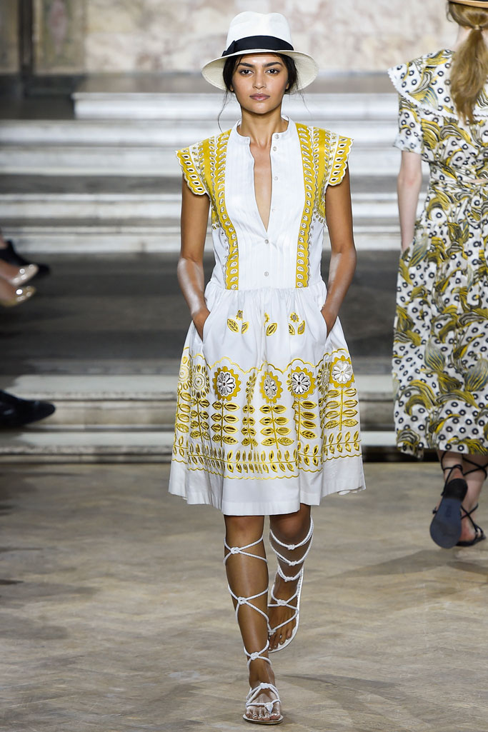 Temperley London（坦波丽·伦敦）2024伦敦时装秀